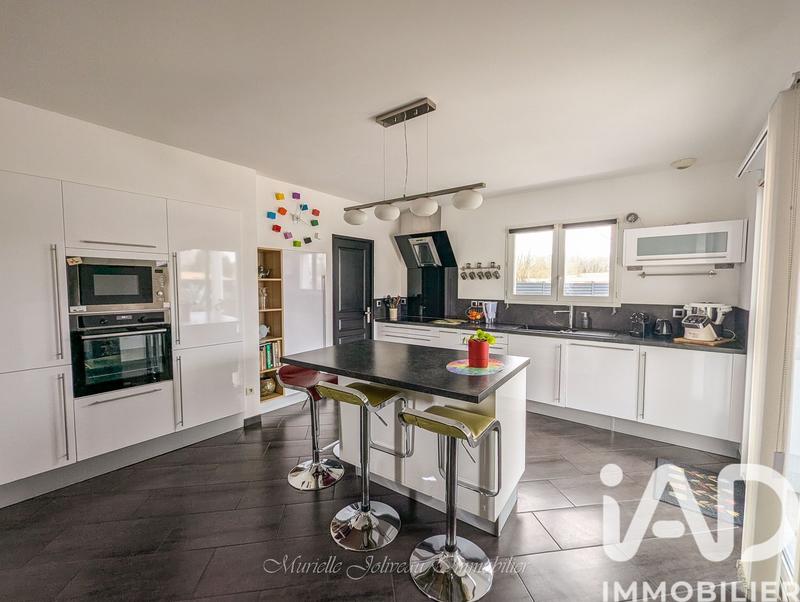 Maison - 135 m² - 6 pièces