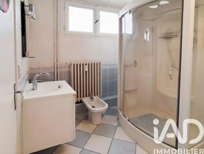 Appartement - 82 m² - 4 pièces