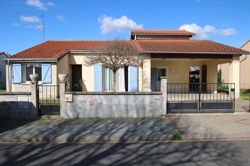 Maison - 122 m² - 7 pièces