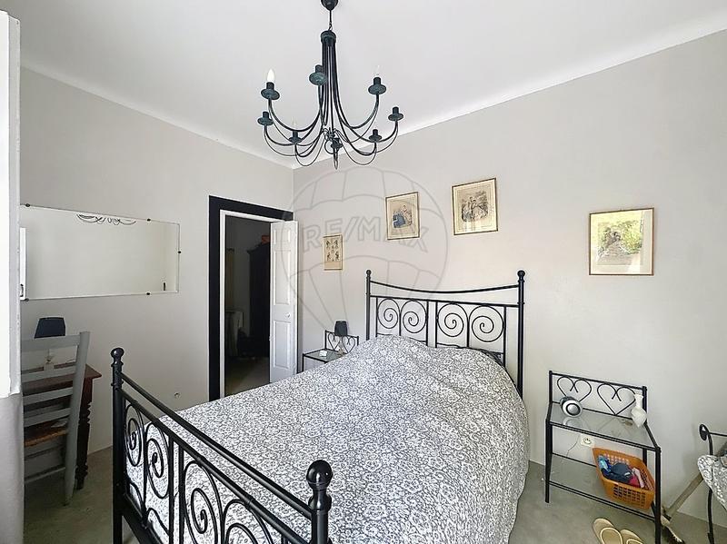 Maison - 225 m² - 9 pièces