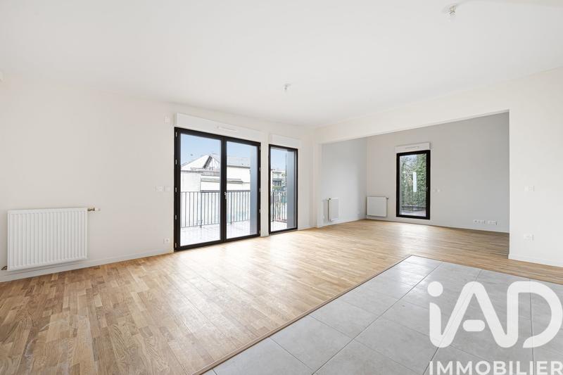 Appartement - 99 m² - 4 pièces