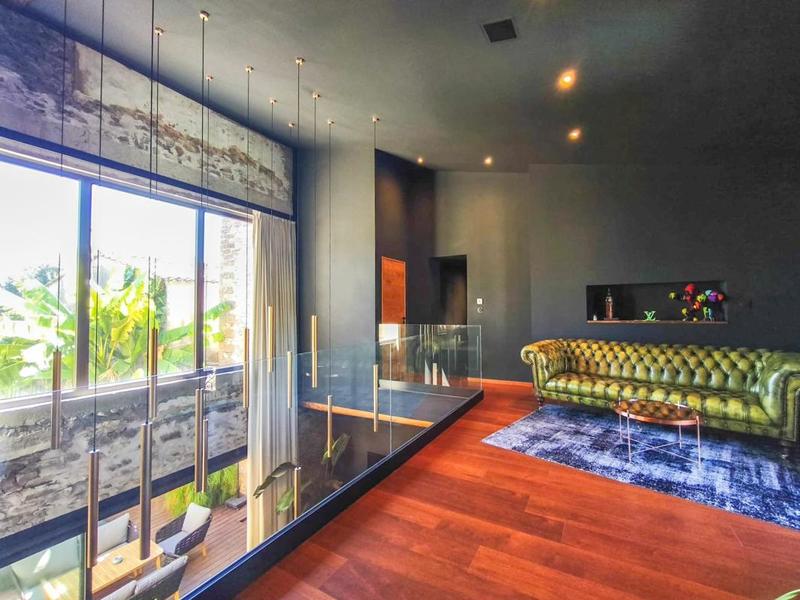 Maison ancienne - 170 m² - 5 pièces