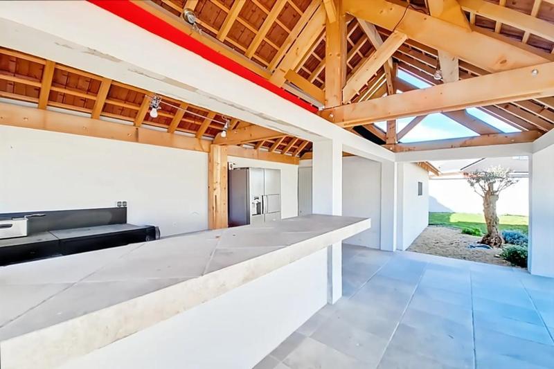 Maison - 220 m² - 7 pièces