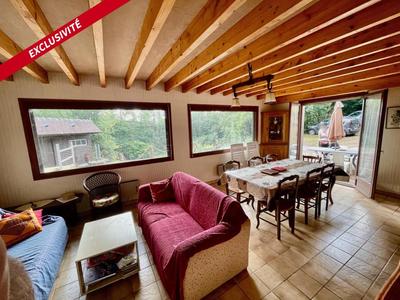 Maison traditionnelle - 130 m² - 7 pièces