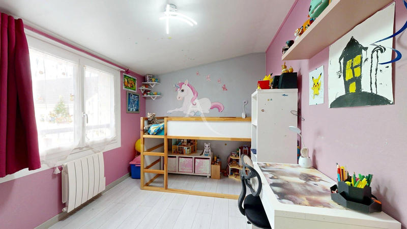 Maison - 88 m² - 6 pièces