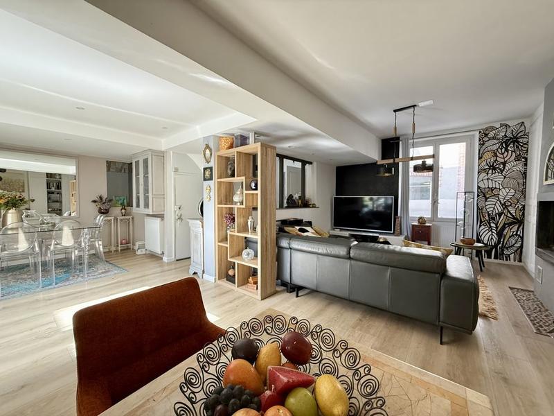 Maison de ville - 237 m² - 8 pièces