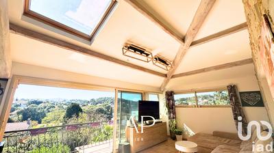 Maison - 195 m² - 8 pièces