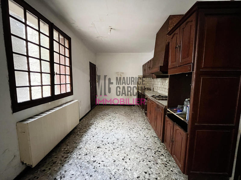 Maison - 200 m² - 6 pièces