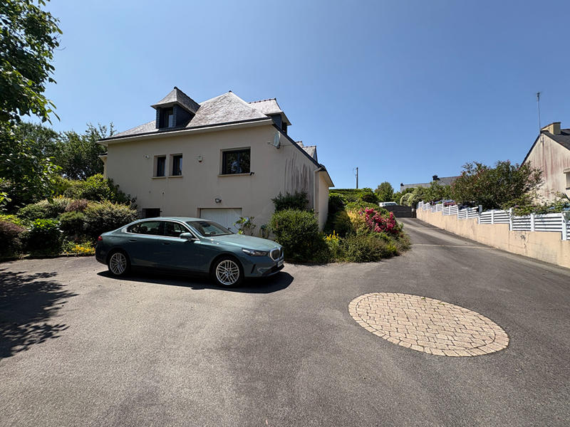 Maison - 175 m² - 7 pièces