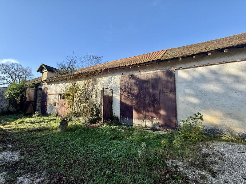 Maison - 305 m² - 8 pièces