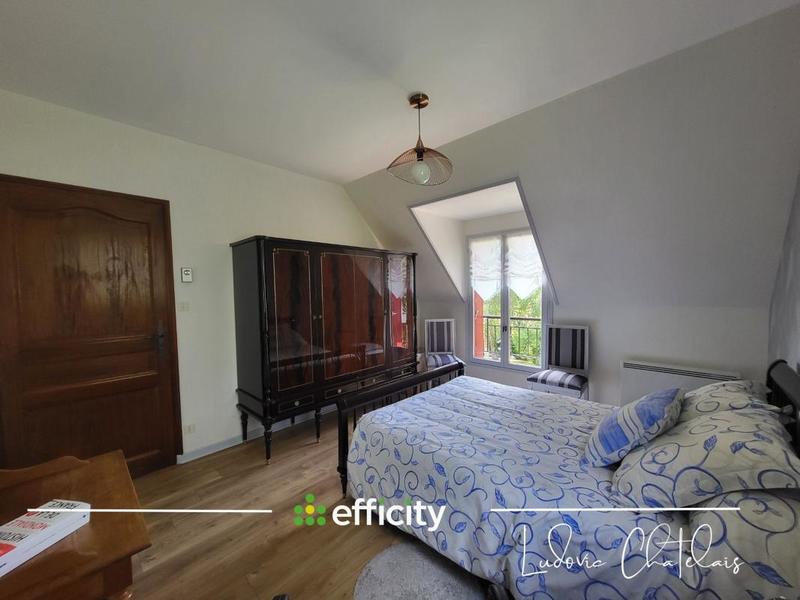 Maison - 210 m² - 9 pièces