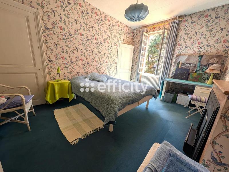 Maison - 186 m² - 5 pièces