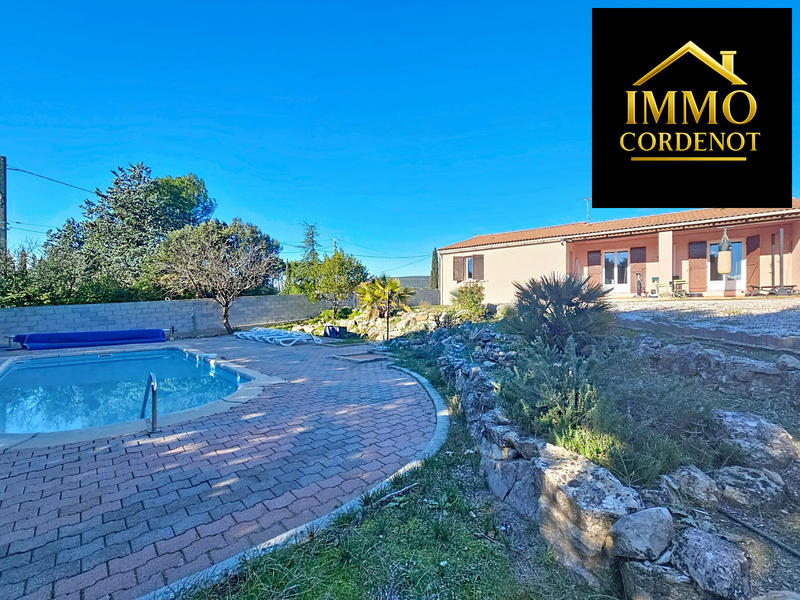 Maison - 111 m² - 4 pièces