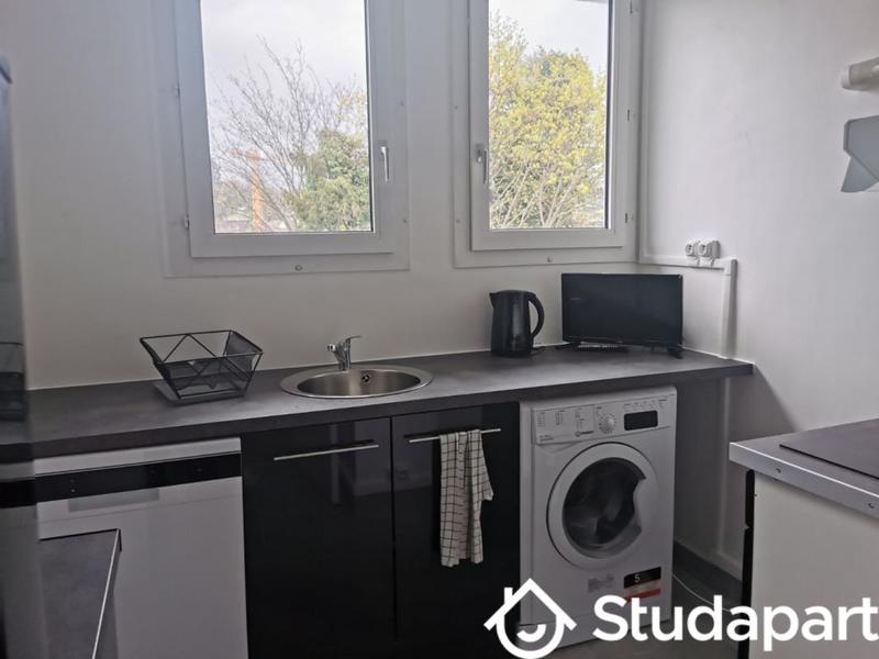 Chambre - 11 m² - 1 pièce