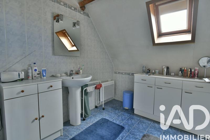 Maison - 137 m² - 5 pièces