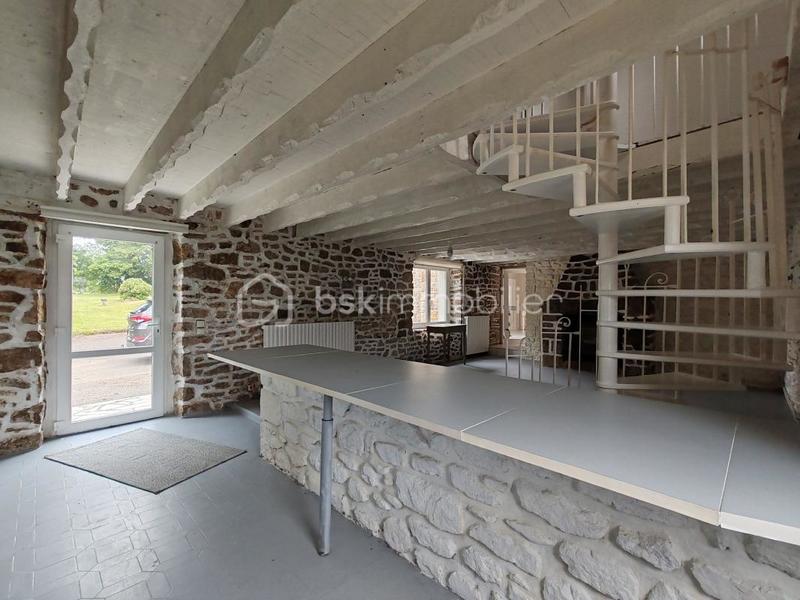 Propriété - 231 m² - 8 pièces