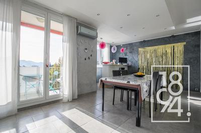 Appartement - 96 m² - 5 pièces