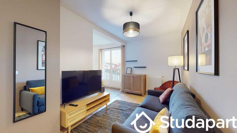 Chambre - 11 m² - 1 pièce