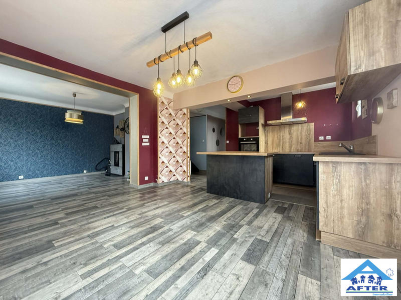 Maison - 105 m² - 6 pièces