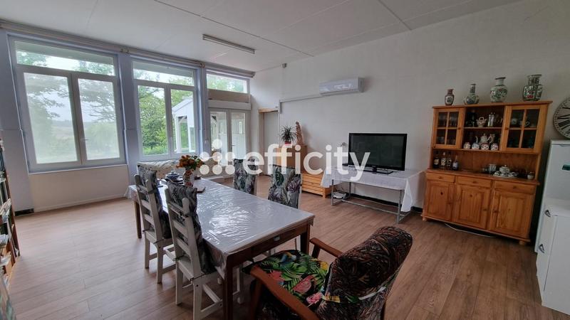 Maison - 205 m² - 8 pièces