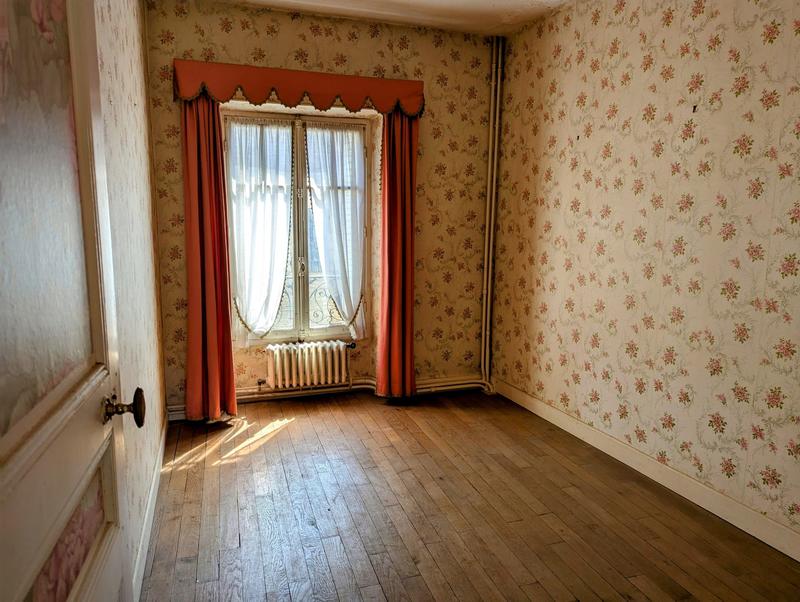 Maison ancienne - 104 m² - 7 pièces