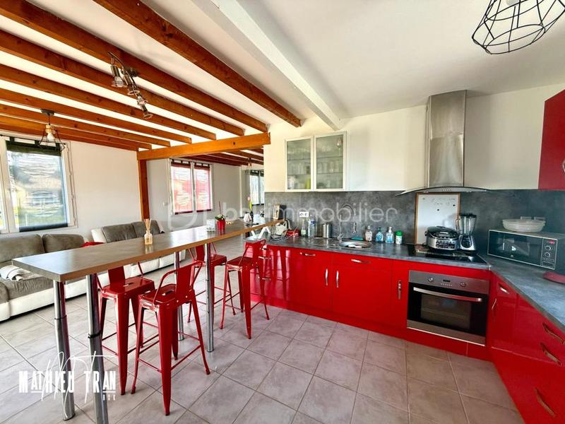 Maison - 102 m² - 4 pièces