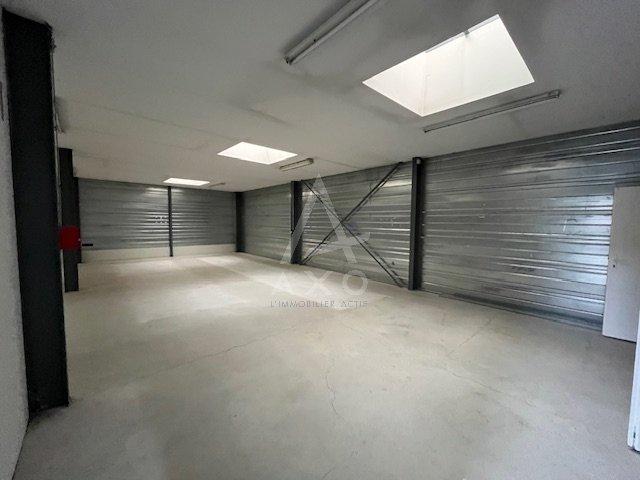 Entrepôt - 1 337 m²
