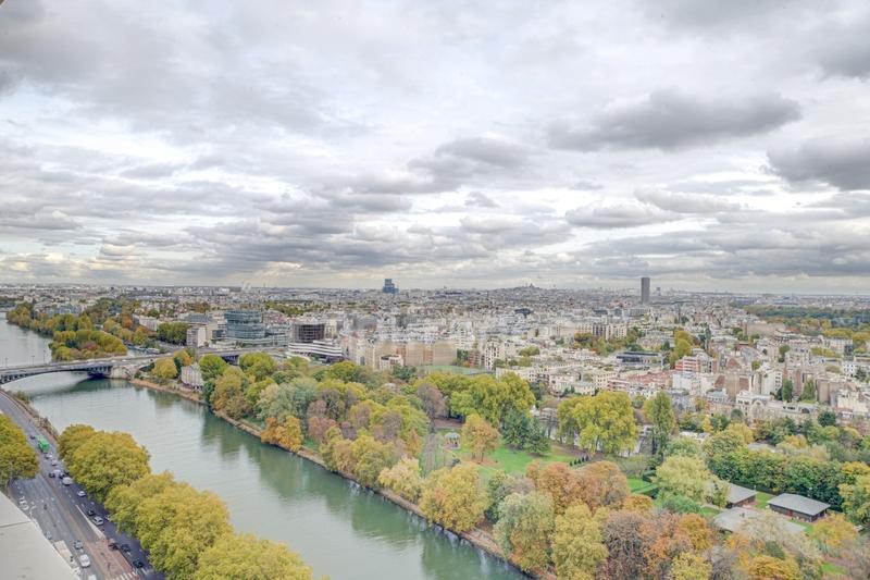 Appartement - 156 m² - 6 pièces