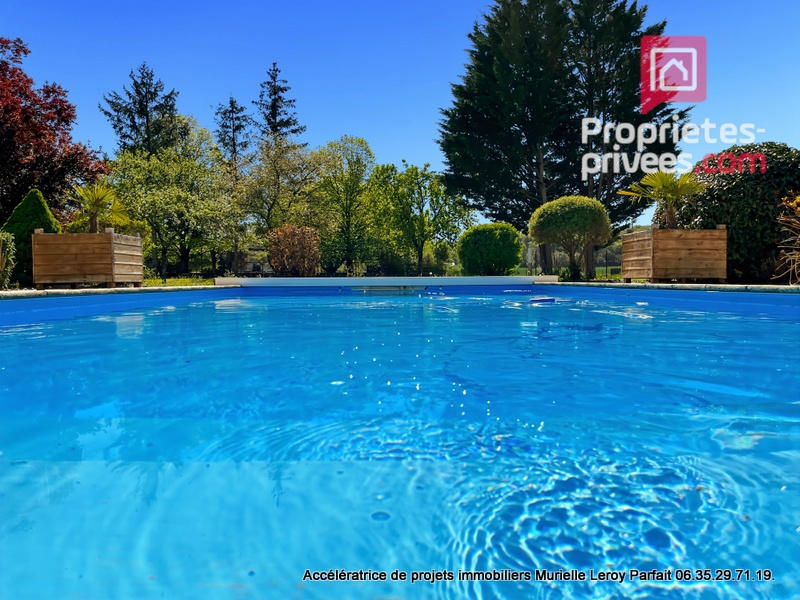 Maison - 319 m² - 7 pièces