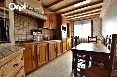 Maison - 105 m² - 5 pièces