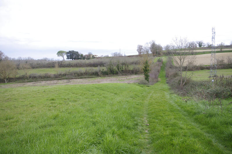 Terrain constructible - 1 068 m²