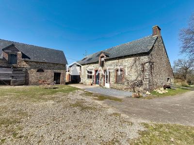 Maison - 205 m² - 6 pièces