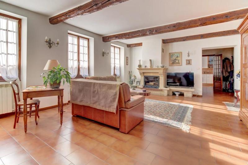 Maison - 185 m² - 7 pièces