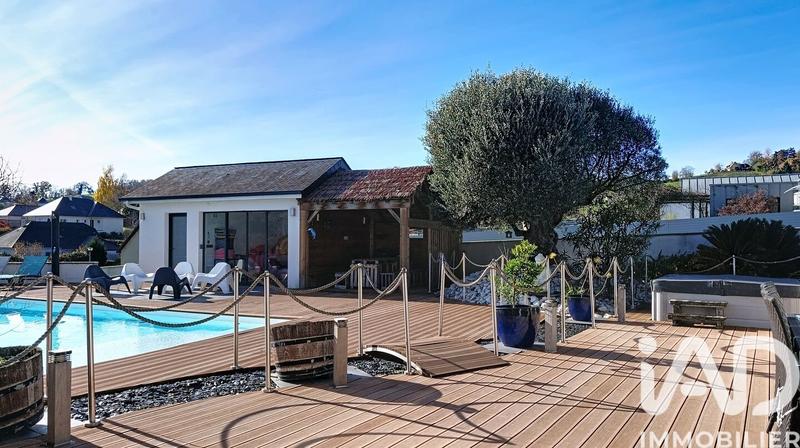 Maison - 190 m² - 7 pièces