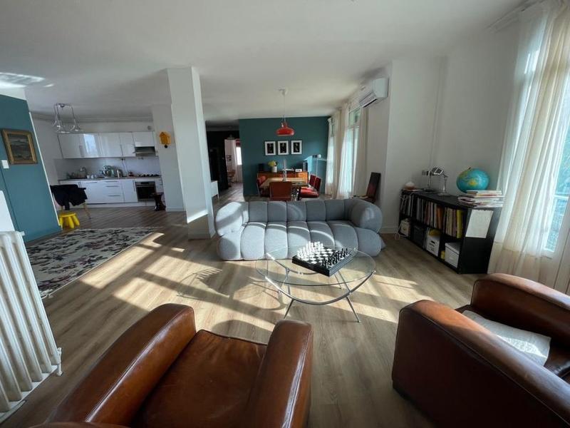 Appartement - 116 m² - 6 pièces