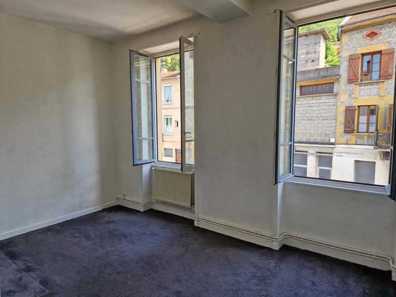 Appartement - 77 m² - 3 pièces