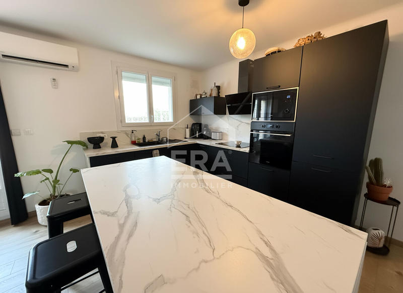 Maison - 95 m² - 5 pièces