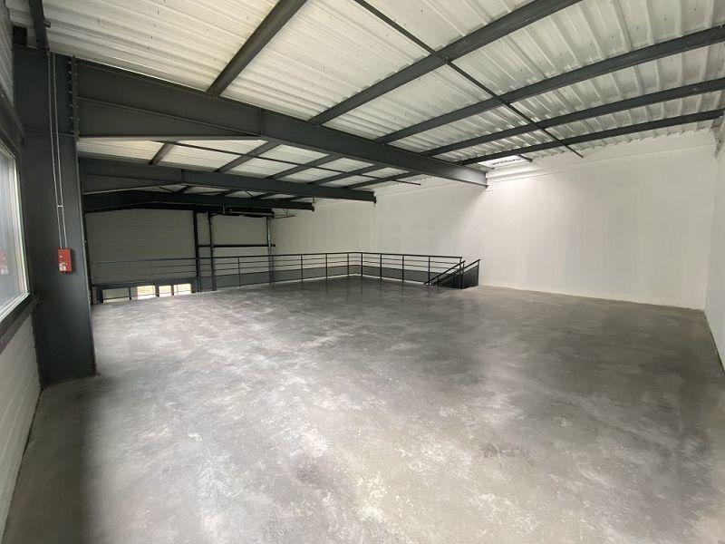 Local commercial - 288 m² - 1 pièce