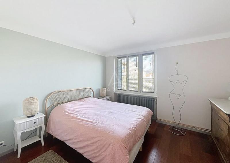 Maison - 165 m² - 6 pièces