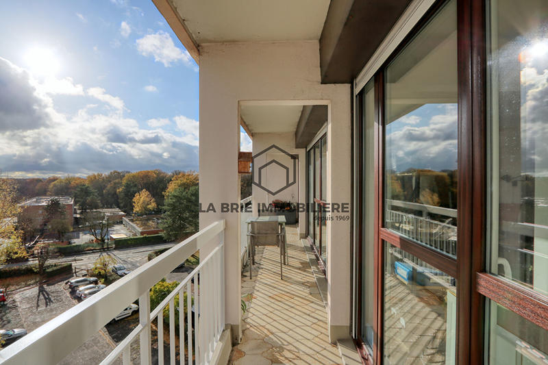 Appartement - 77 m² - 4 pièces