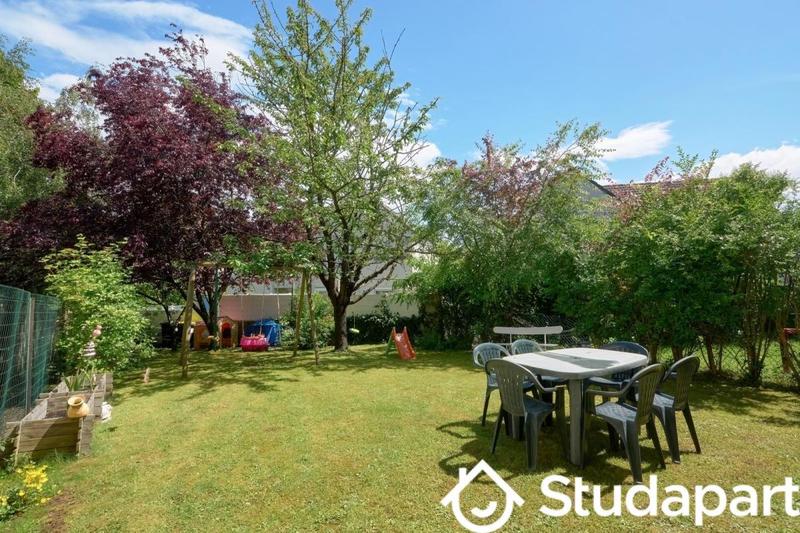 Chambre - 10 m² - 1 pièce