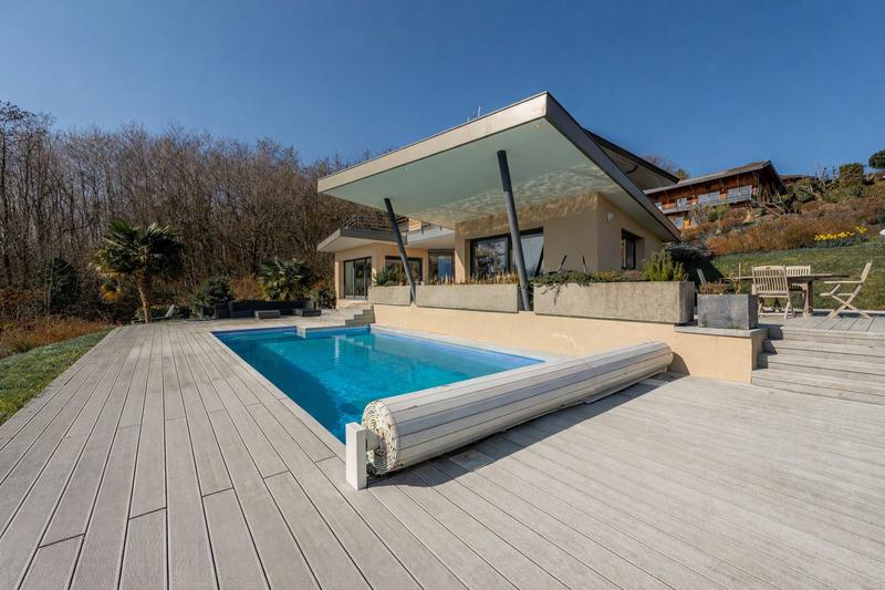 Villa - 220 m² - 6 pièces