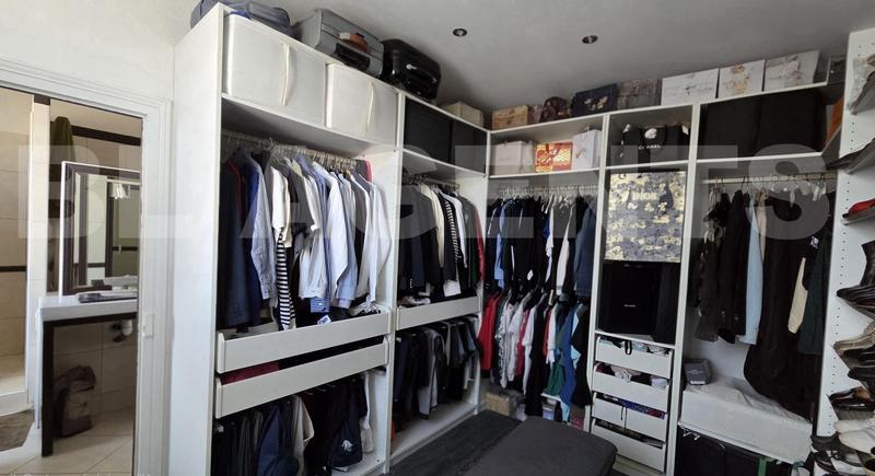 Maison de ville - 180 m² - 7 pièces