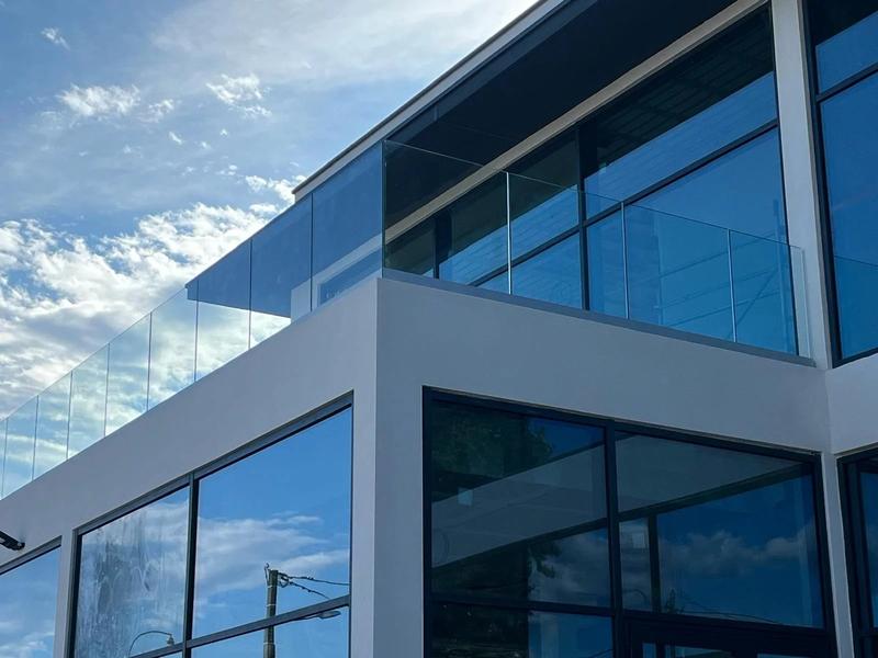 Local commercial - 261 m²