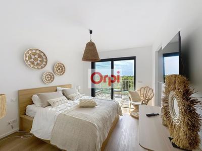 Maison - 163 m² - 5 pièces