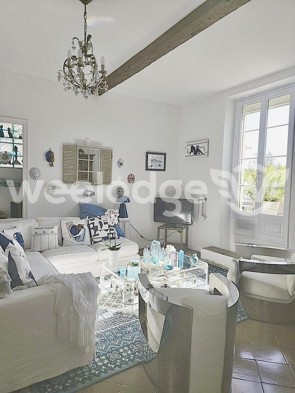 Maison - 206 m² - 7 pièces