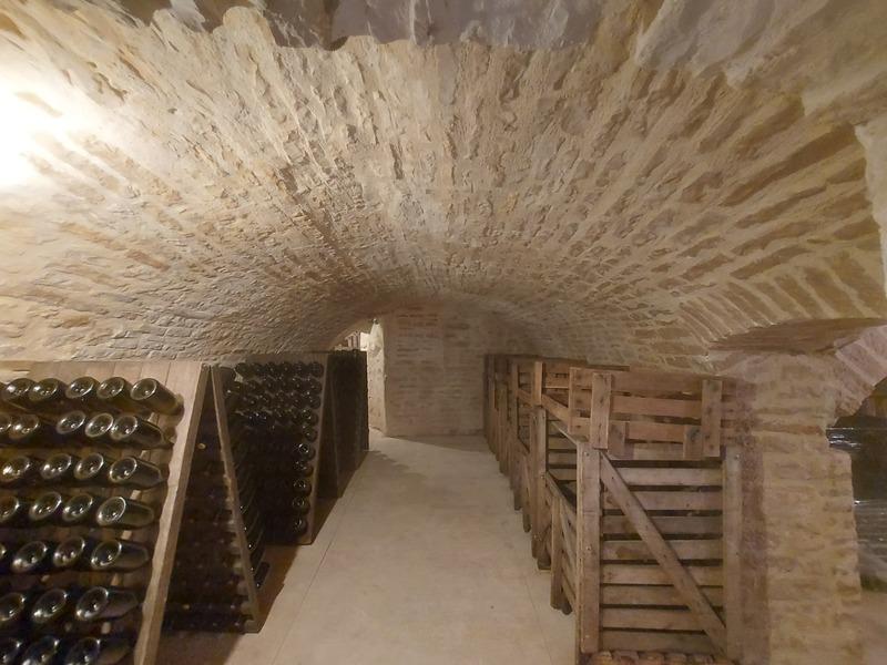 Maison traditionnelle - 262 m² - 6 pièces