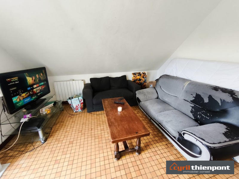 Studio - 90 m² - 4 pièces