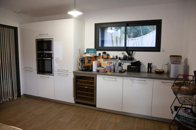 Maison - 147 m² - 6 pièces