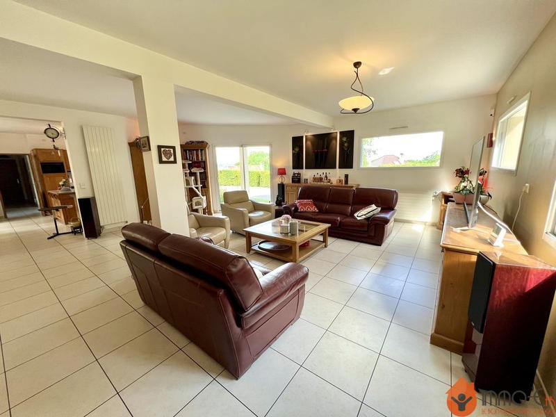 Maison - 296 m² - 7 pièces